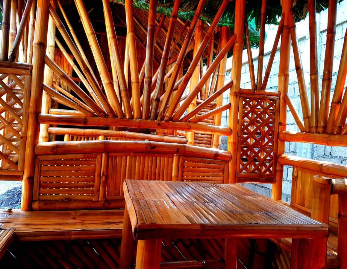 Nirvana Resort & Dive Centre - Моалбоал Экстерьер фото